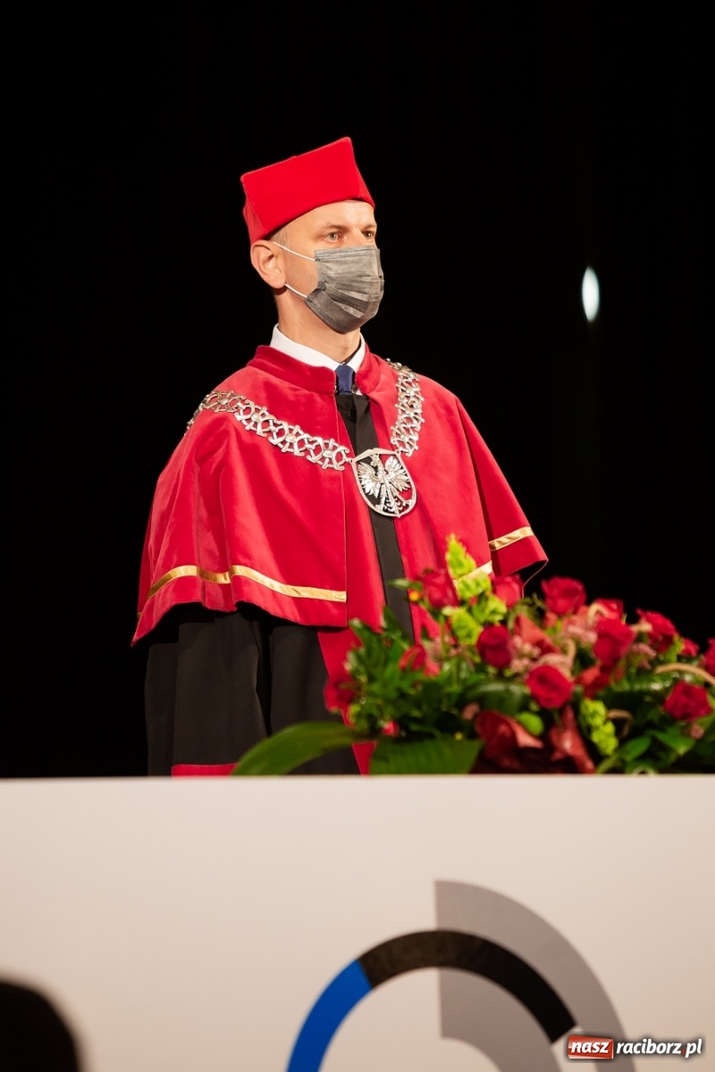 Zdjęcie w galerii na portalu naszraciborz.pl: Raciborska PWSZ zainaugurowała nowy rok akademicki [FOTO i WIDEO] wiadomości z regionu