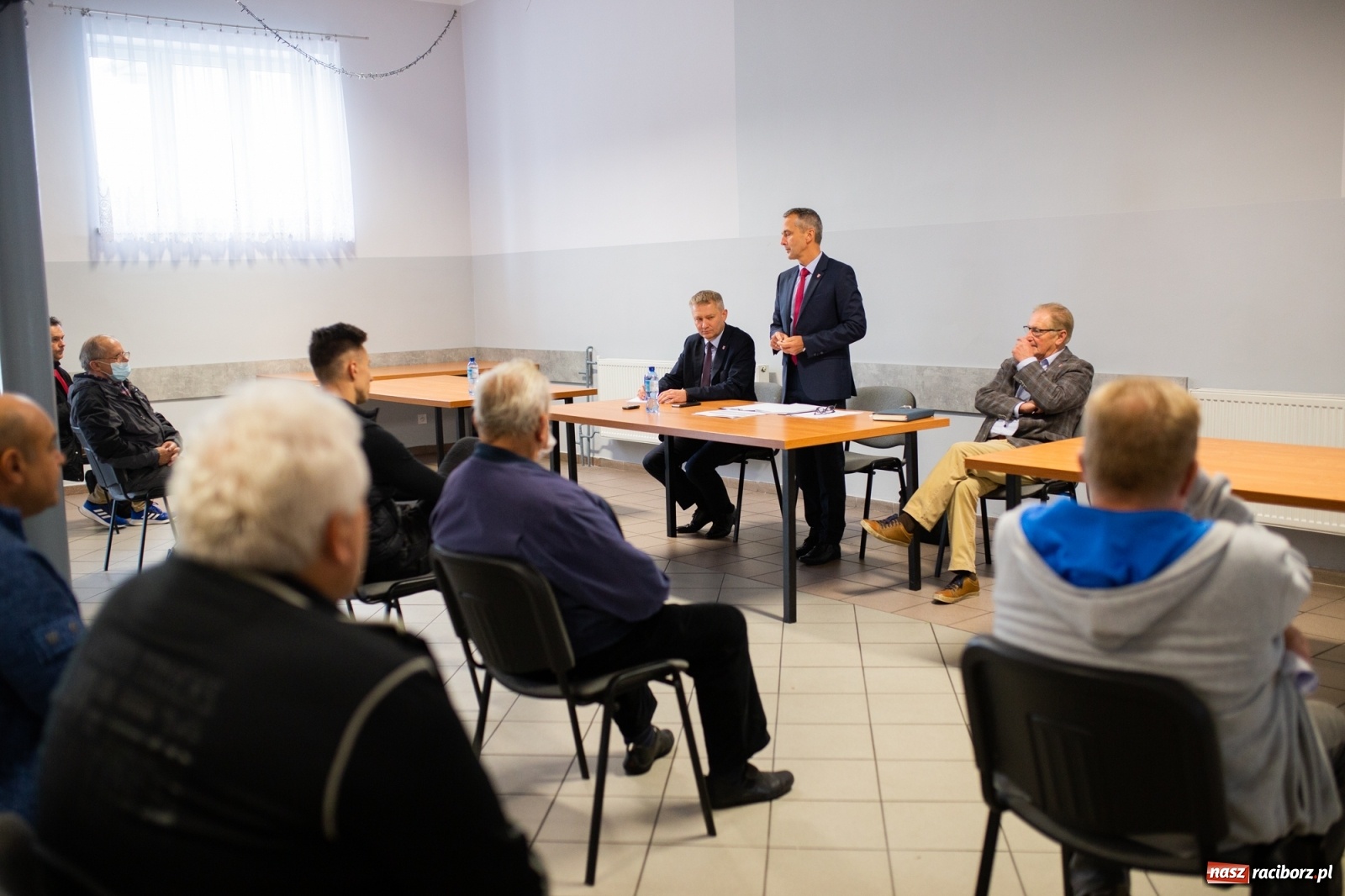 Zdjęcie w galerii na portalu naszraciborz.pl: Prezydent w Brzeziu. Problemy zgłaszane przez mieszkańców  wiadomości z regionu