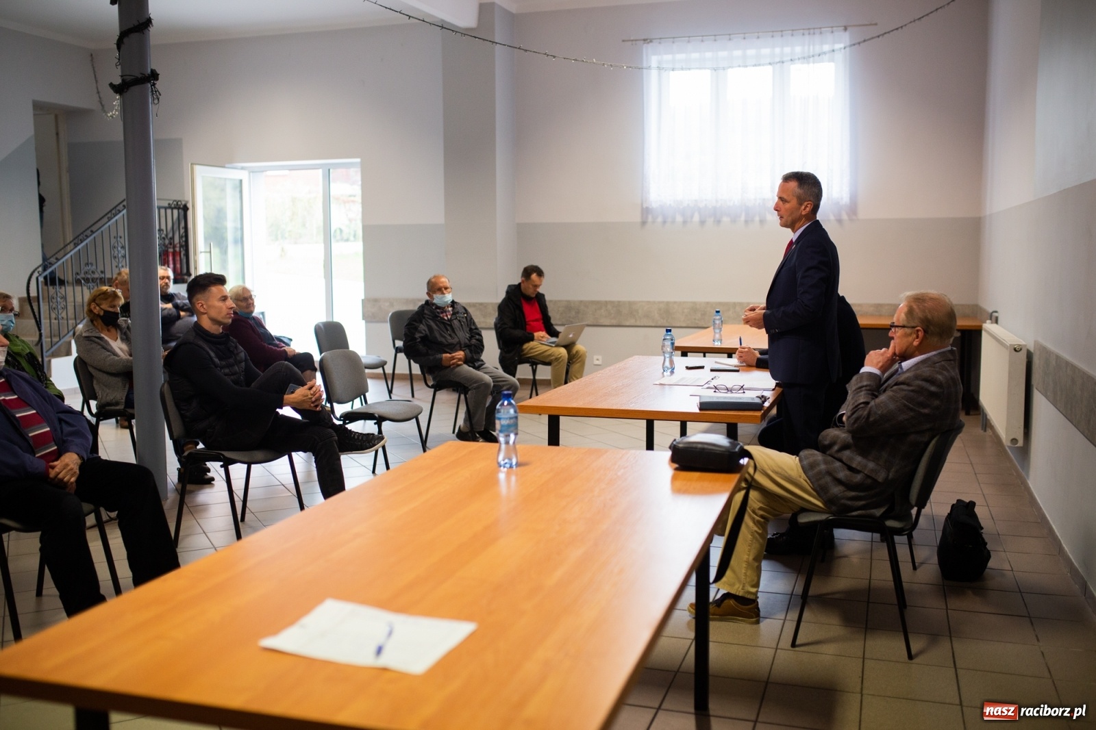 Zdjęcie w galerii na portalu naszraciborz.pl: Prezydent w Brzeziu. Problemy zgłaszane przez mieszkańców  wiadomości z regionu