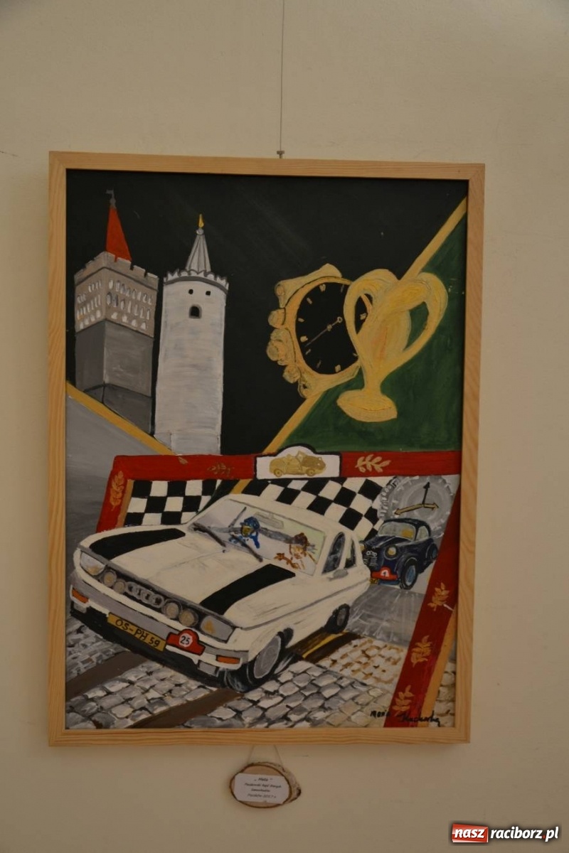 Zdjęcie w galerii na portalu naszraciborz.pl: Poza horyzontem - wernisaż malarstwa Marii Kucharskiej na zamku  wiadomości z regionu