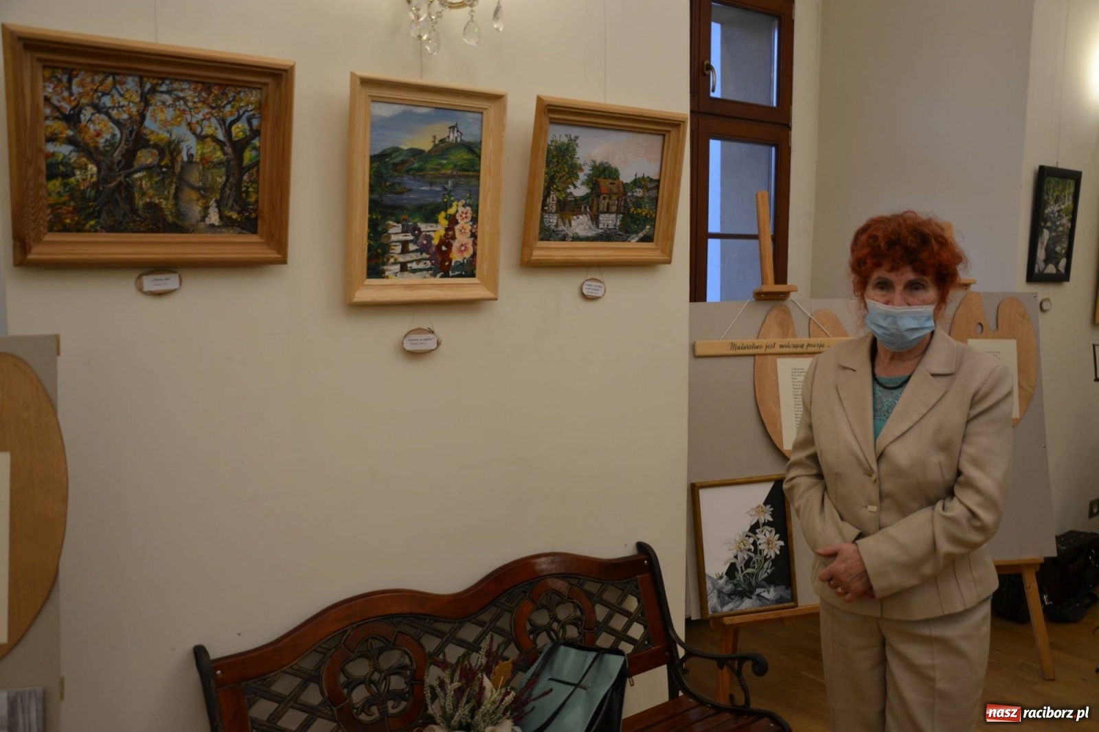 Zdjęcie w galerii na portalu naszraciborz.pl: Poza horyzontem - wernisaż malarstwa Marii Kucharskiej na zamku  wiadomości z regionu