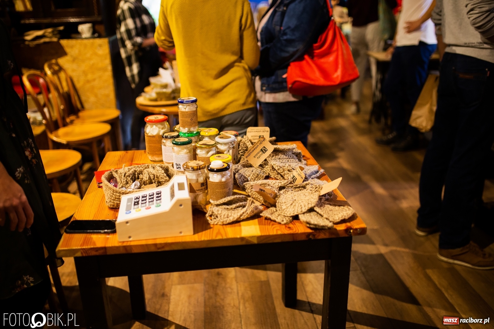 Zdjęcie w galerii na portalu naszraciborz.pl: BioBazar na Przystanku Kulturalnym Koniec Świata wiadomości z regionu