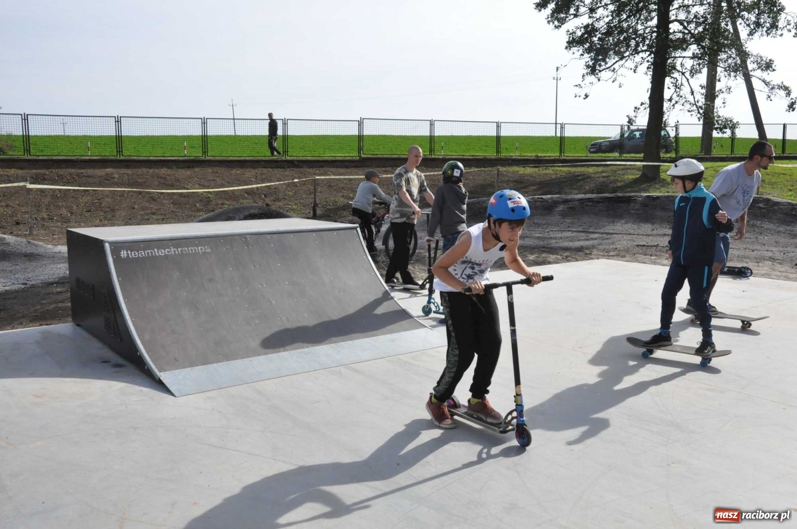 Zdjęcie w galerii na portalu naszraciborz.pl: W Krzanowicach otwarto skatepark i pumptrack [FOTO, WIDEO]  wiadomości z regionu