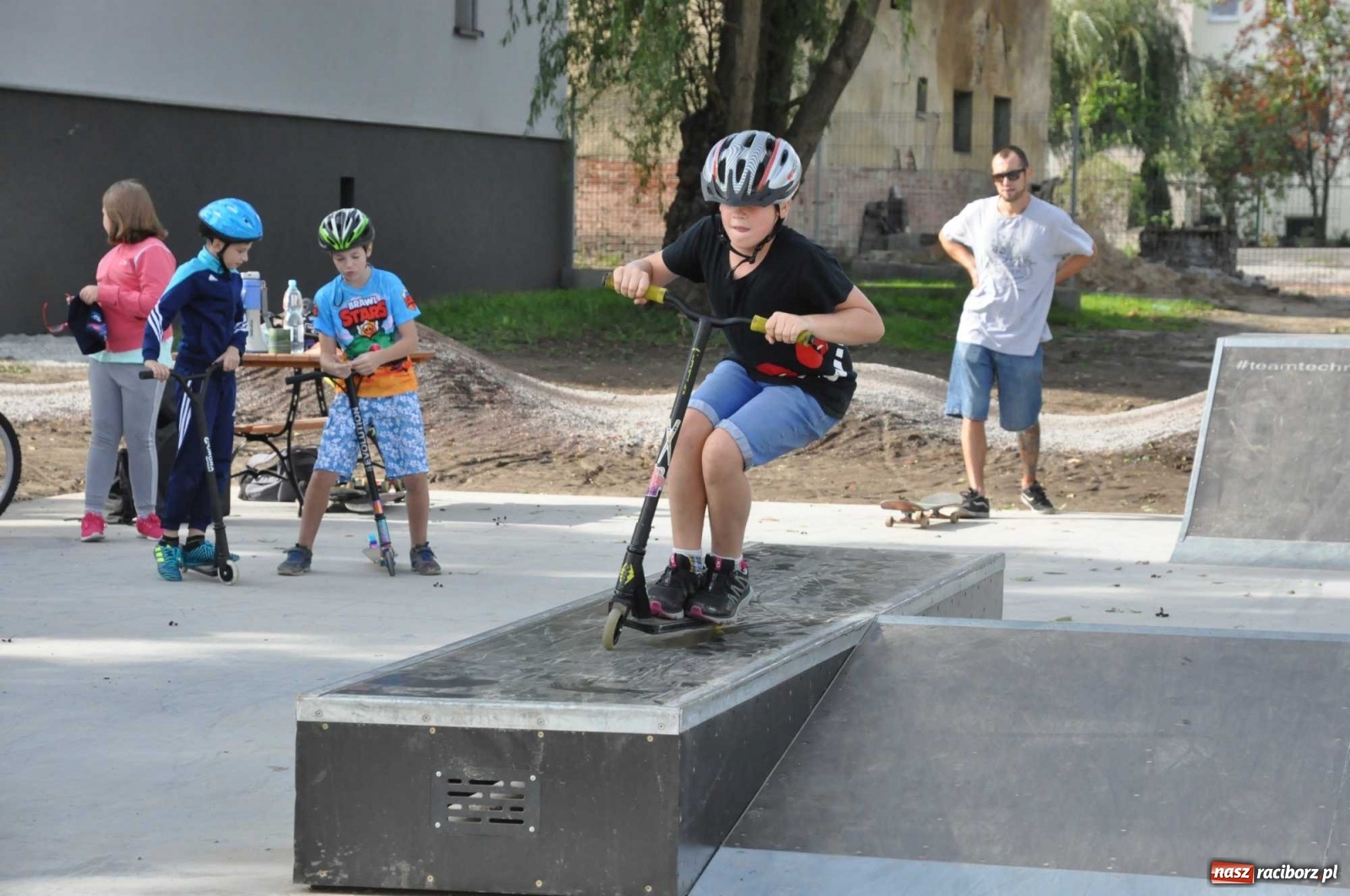 Zdjęcie w galerii na portalu naszraciborz.pl: W Krzanowicach otwarto skatepark i pumptrack [FOTO, WIDEO]  wiadomości z regionu
