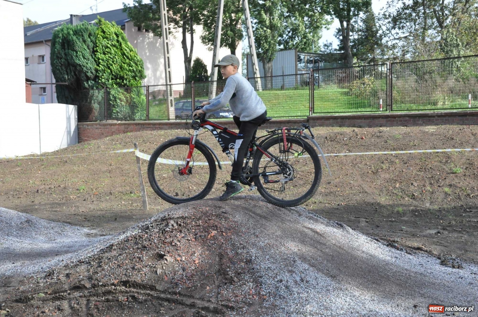 Zdjęcie w galerii na portalu naszraciborz.pl: W Krzanowicach otwarto skatepark i pumptrack [FOTO, WIDEO]  wiadomości z regionu