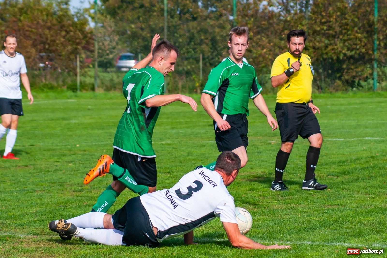 Zdjęcie w galerii na portalu naszraciborz.pl: Męczące derby na Płoni. Wicher nie sprostał Ocicom [FOTO i WIDEO] wiadomości z regionu
