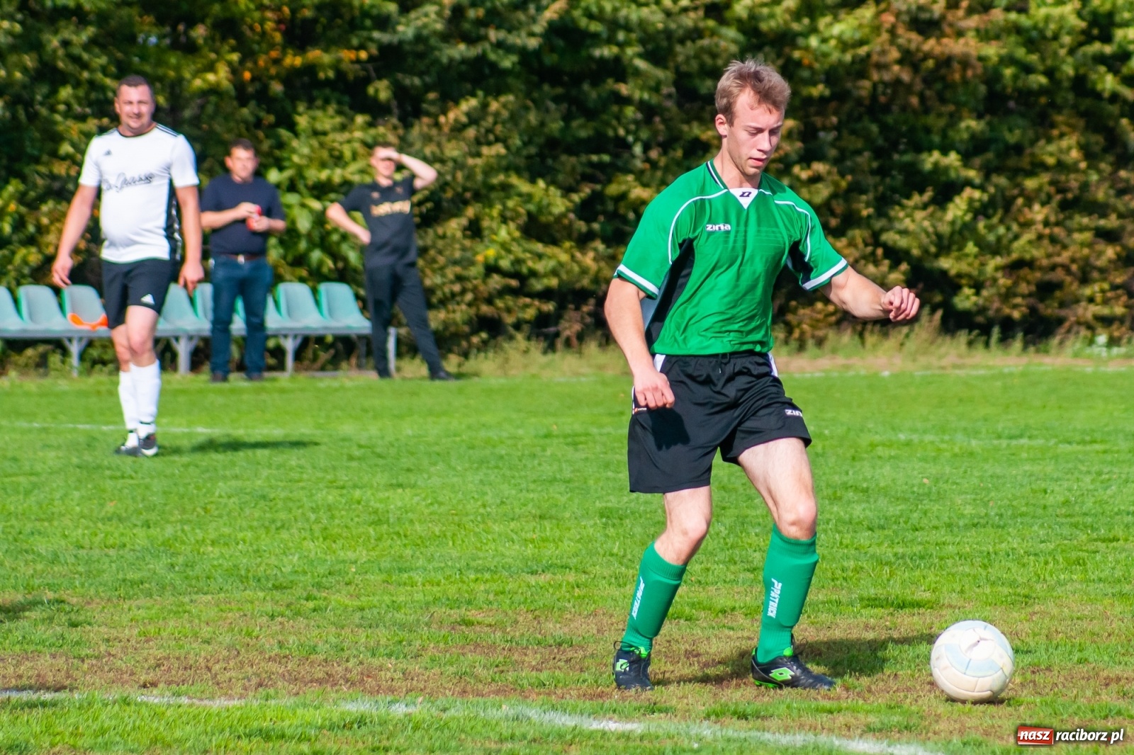 Zdjęcie w galerii na portalu naszraciborz.pl: Męczące derby na Płoni. Wicher nie sprostał Ocicom [FOTO i WIDEO] wiadomości z regionu