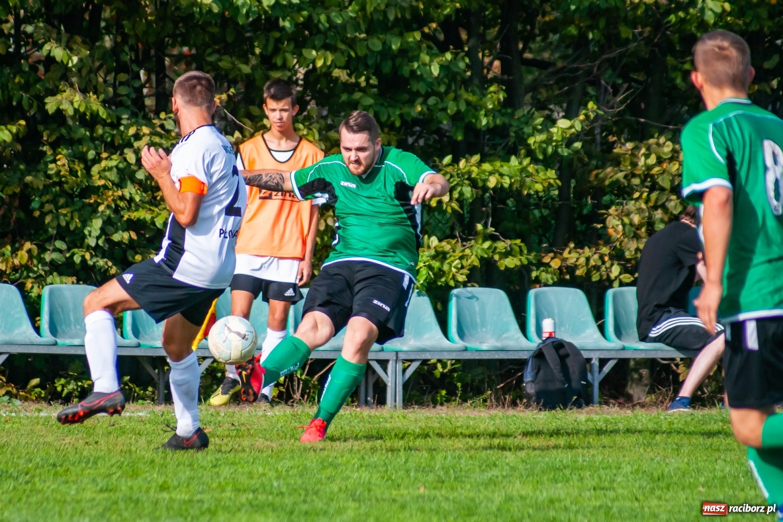 Zdjęcie w galerii na portalu naszraciborz.pl: Męczące derby na Płoni. Wicher nie sprostał Ocicom [FOTO i WIDEO] wiadomości z regionu