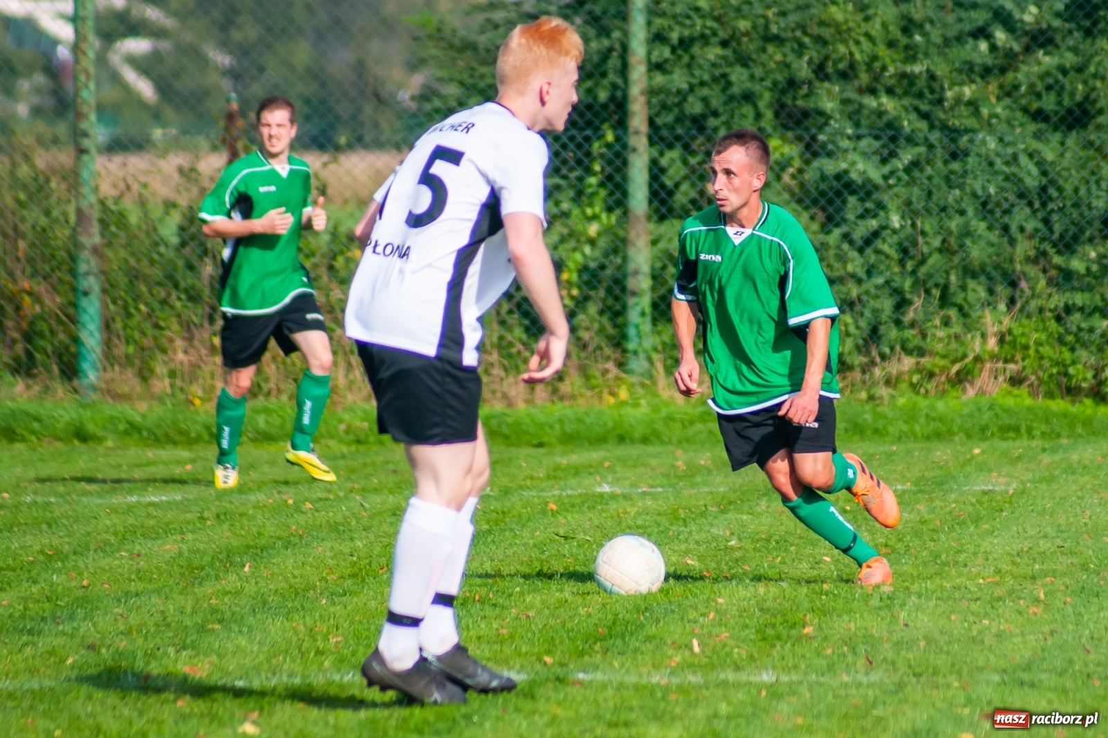 Zdjęcie w galerii na portalu naszraciborz.pl: Męczące derby na Płoni. Wicher nie sprostał Ocicom [FOTO i WIDEO] wiadomości z regionu
