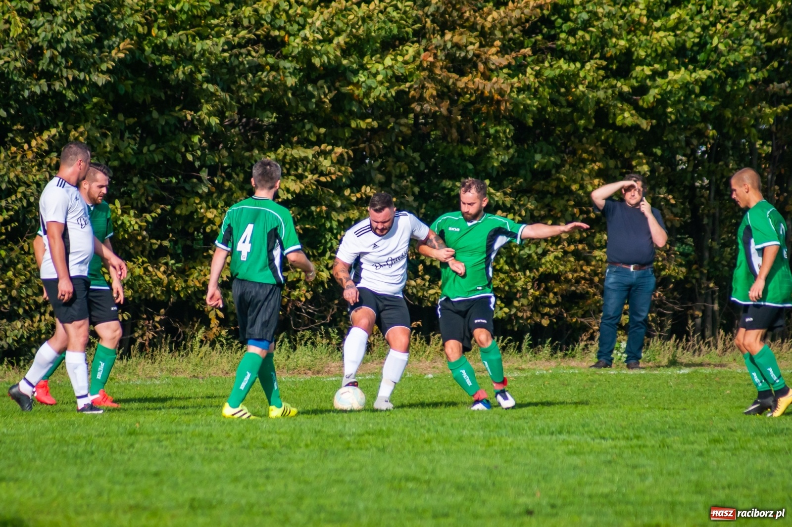 Zdjęcie w galerii na portalu naszraciborz.pl: Męczące derby na Płoni. Wicher nie sprostał Ocicom [FOTO i WIDEO] wiadomości z regionu