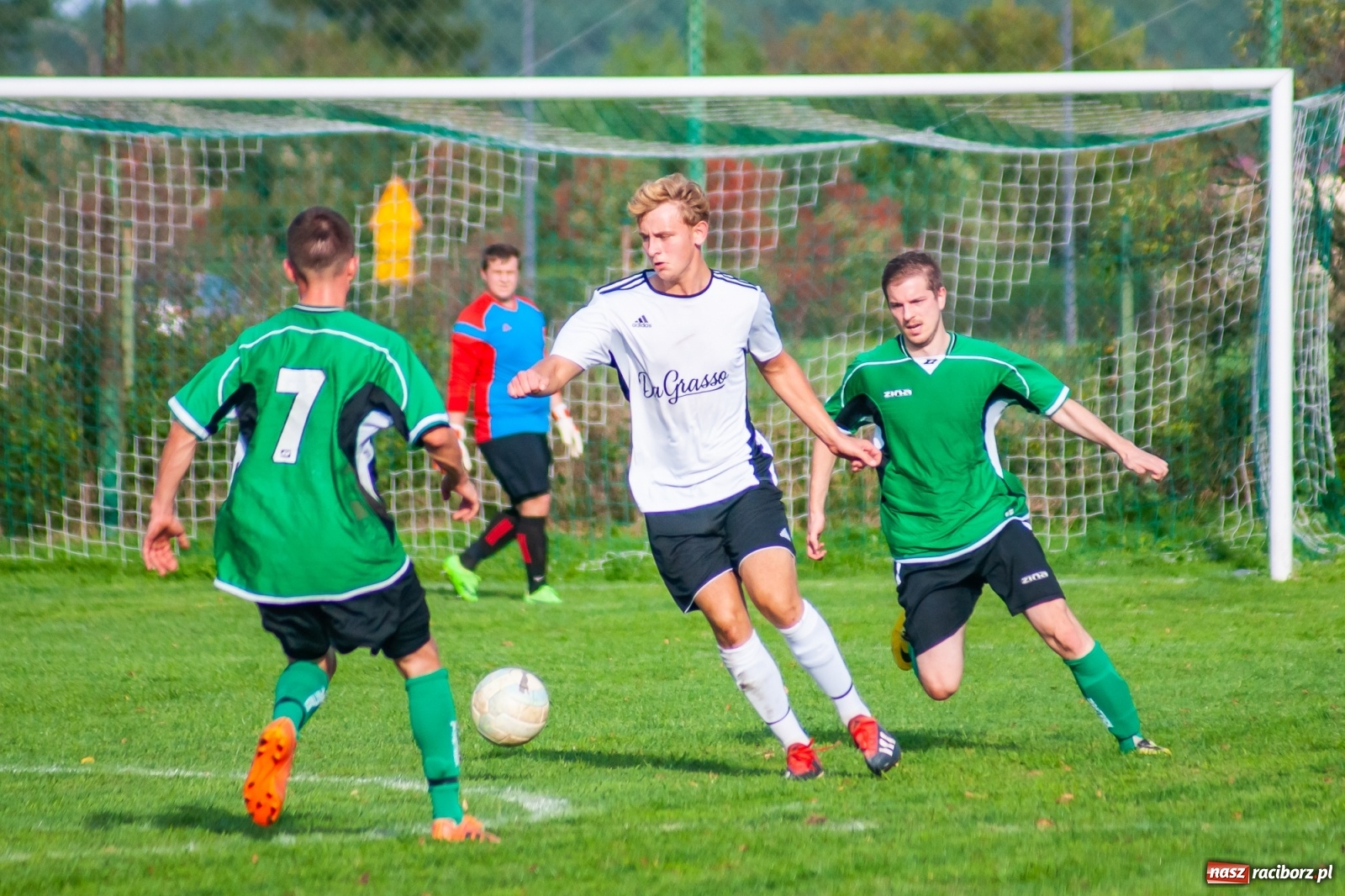 Zdjęcie w galerii na portalu naszraciborz.pl: Męczące derby na Płoni. Wicher nie sprostał Ocicom [FOTO i WIDEO] wiadomości z regionu