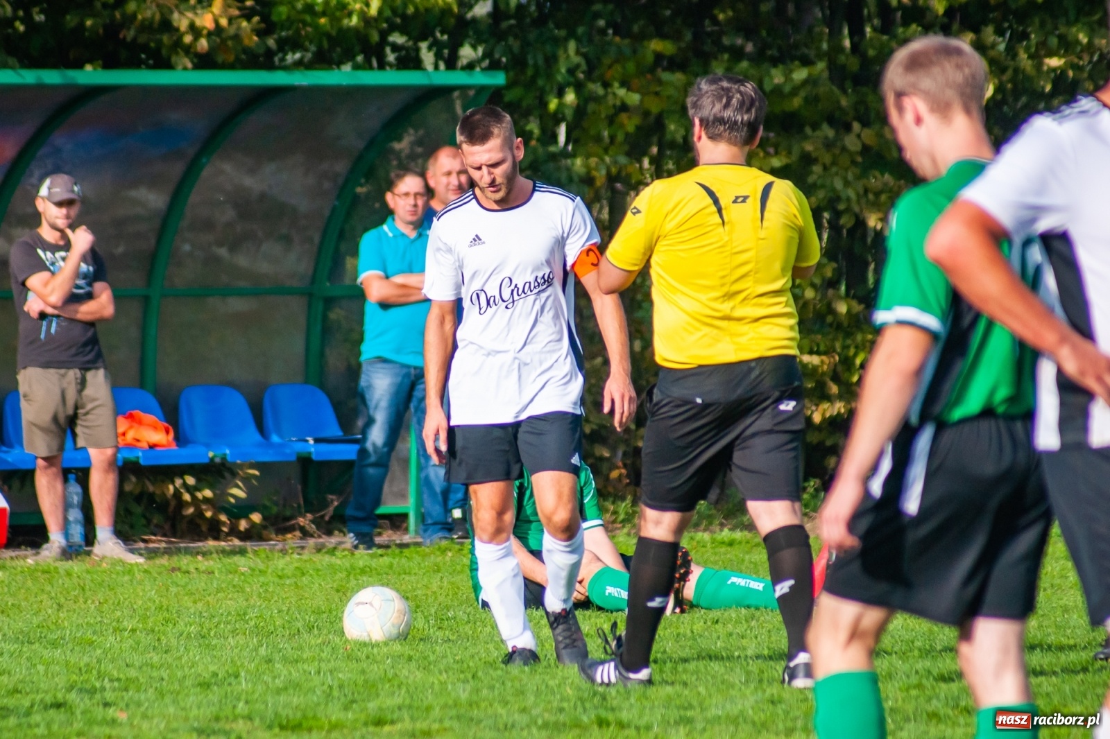 Zdjęcie w galerii na portalu naszraciborz.pl: Męczące derby na Płoni. Wicher nie sprostał Ocicom [FOTO i WIDEO] wiadomości z regionu