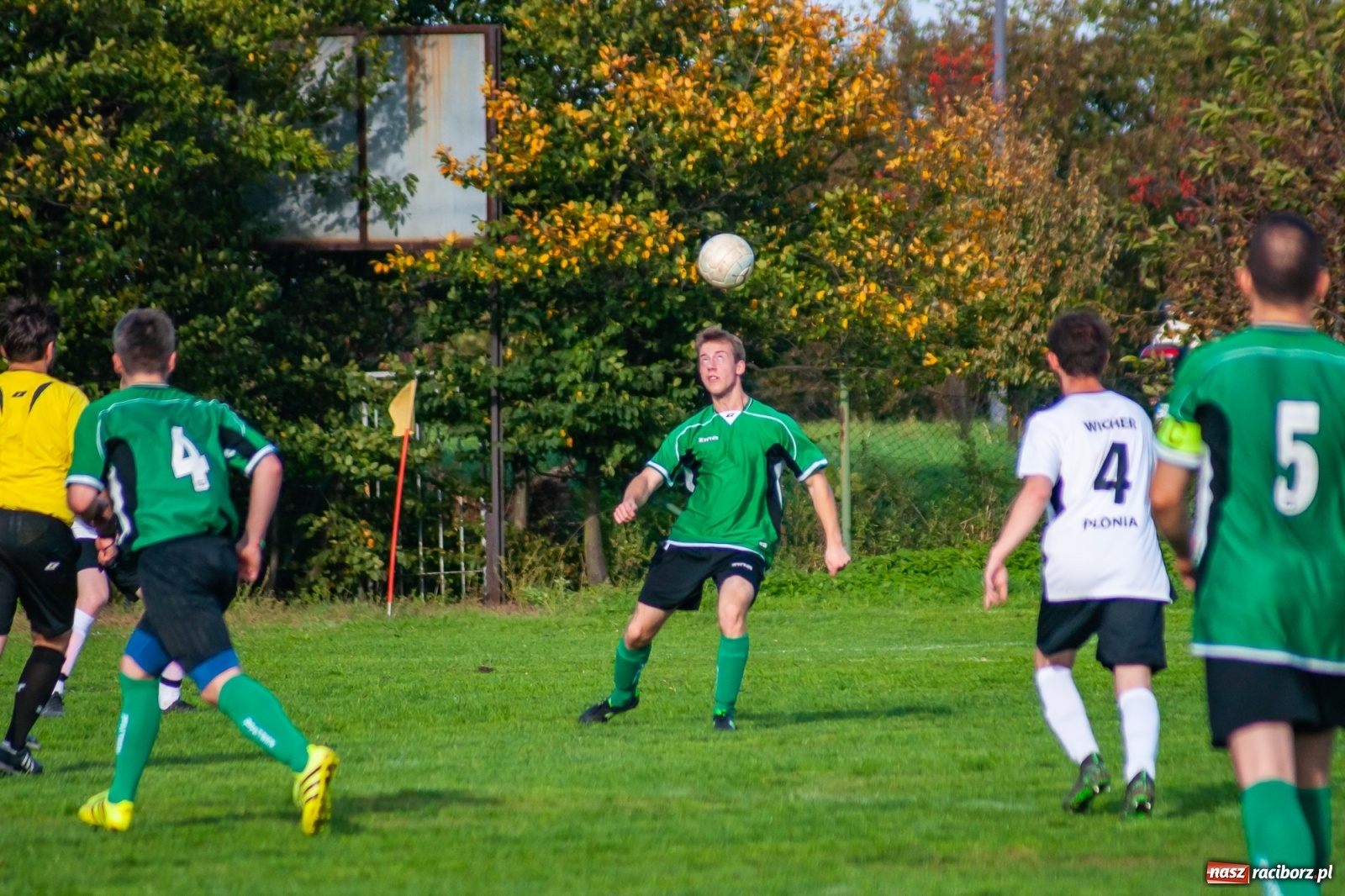 Zdjęcie w galerii na portalu naszraciborz.pl: Męczące derby na Płoni. Wicher nie sprostał Ocicom [FOTO i WIDEO] wiadomości z regionu