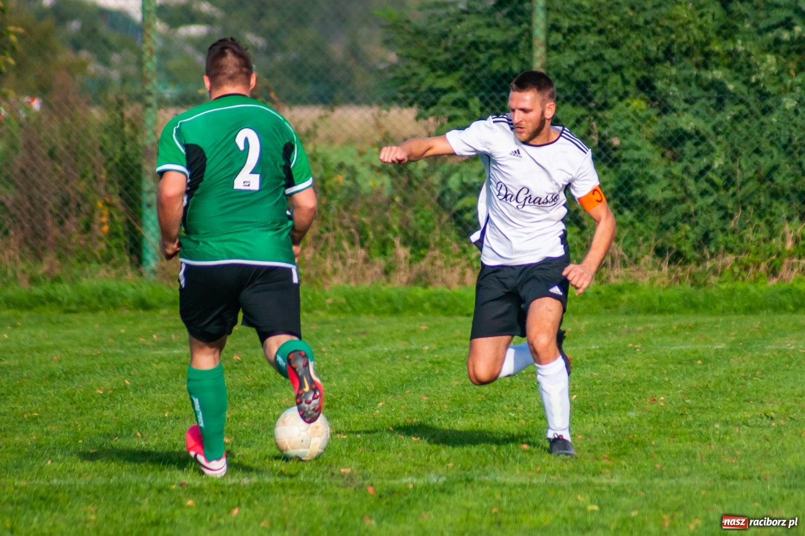 Zdjęcie w galerii na portalu naszraciborz.pl: Męczące derby na Płoni. Wicher nie sprostał Ocicom [FOTO i WIDEO] wiadomości z regionu