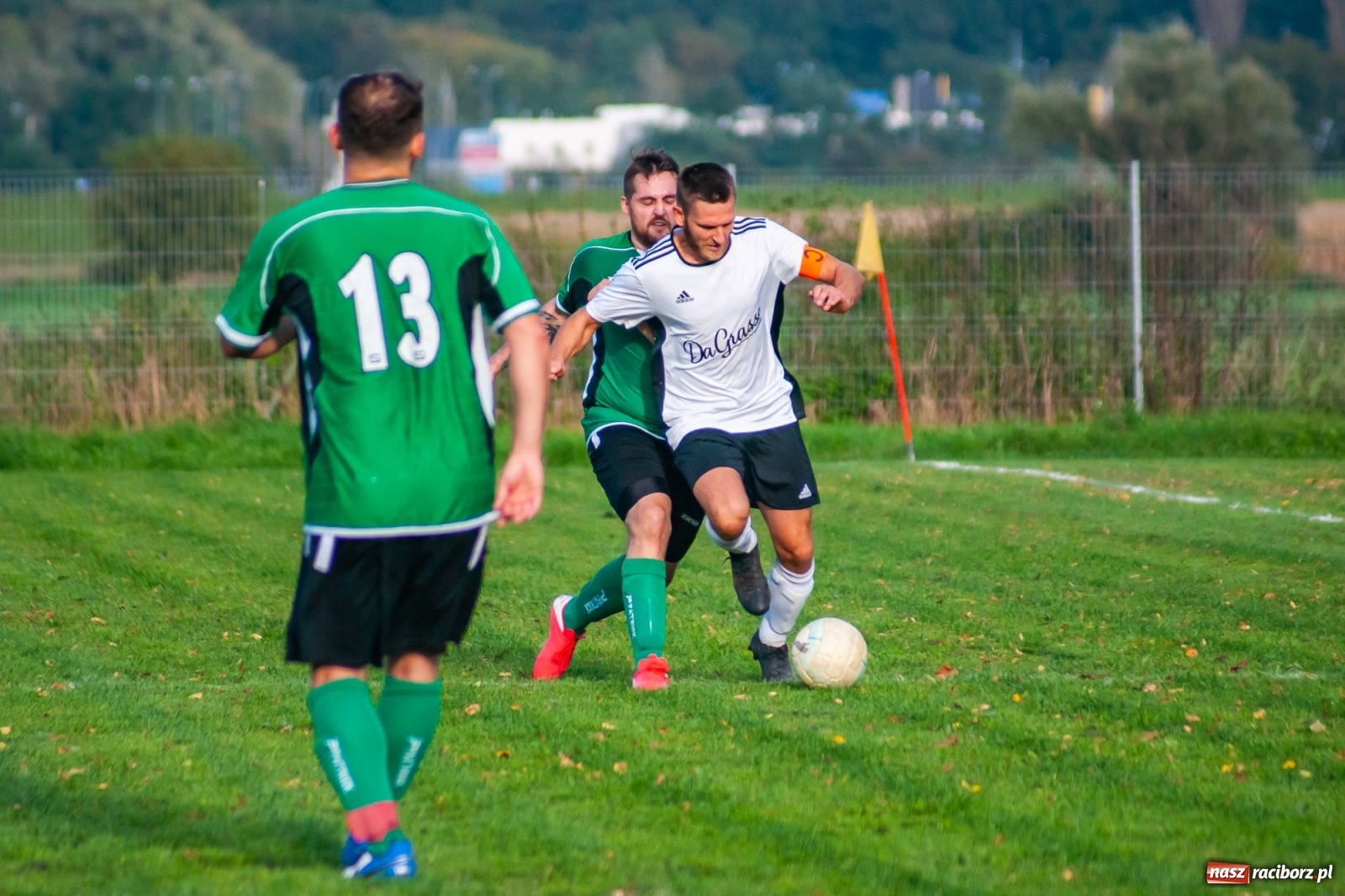 Zdjęcie w galerii na portalu naszraciborz.pl: Męczące derby na Płoni. Wicher nie sprostał Ocicom [FOTO i WIDEO] wiadomości z regionu