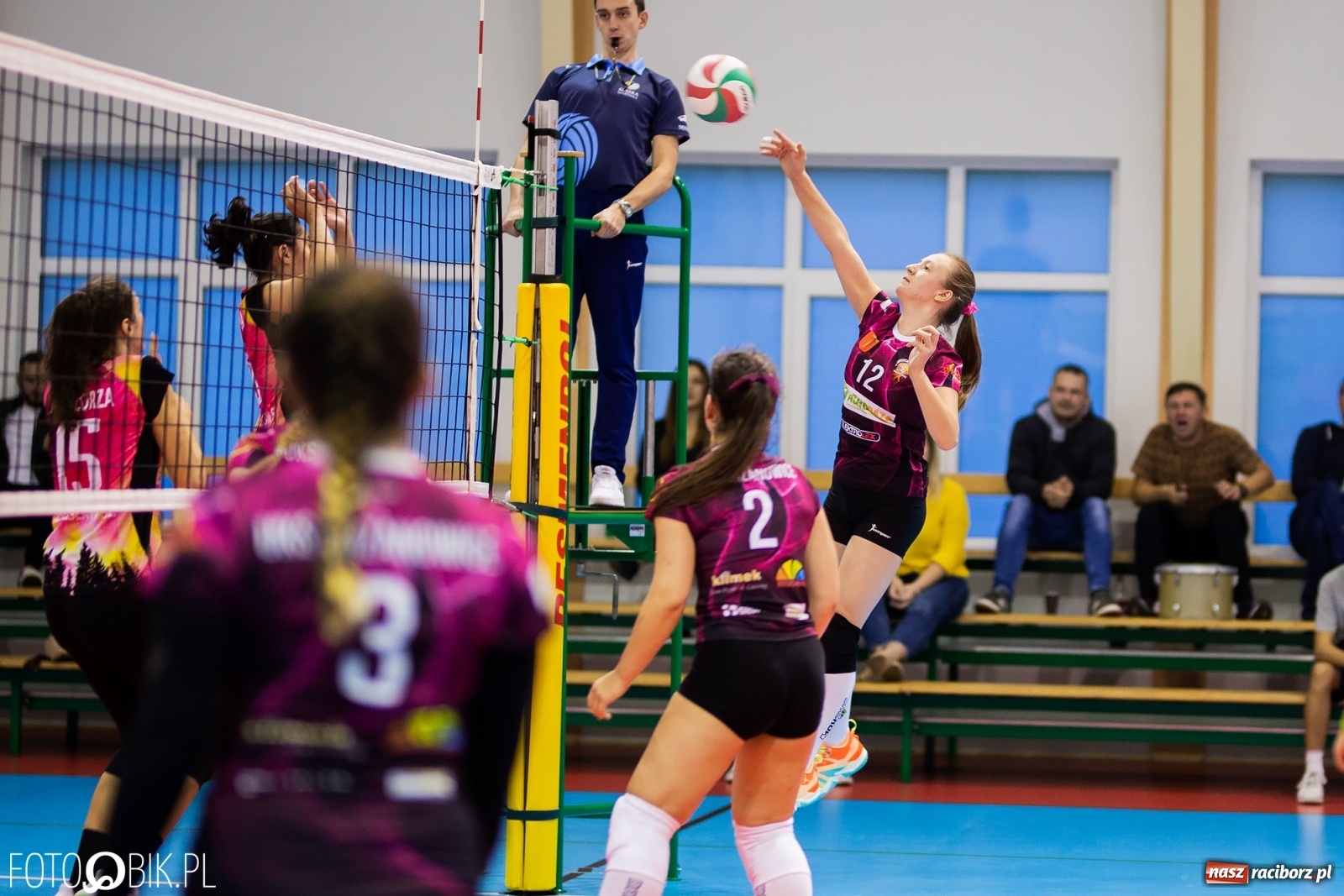 Zdjęcie w galerii na portalu naszraciborz.pl: Zimny prysznic w pierwszym secie obudził UKS Krzanowice [FOTO] wiadomości z regionu