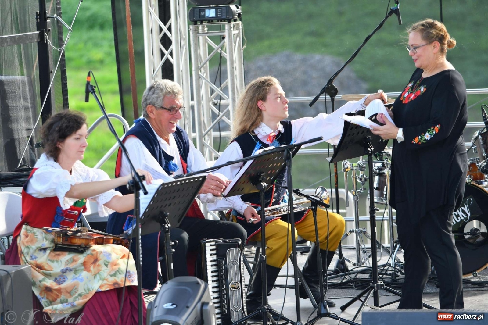 Zdjęcie w galerii na portalu naszraciborz.pl: Racibórz pożegnał na bulwarach lato [FOTO]  wiadomości z regionu