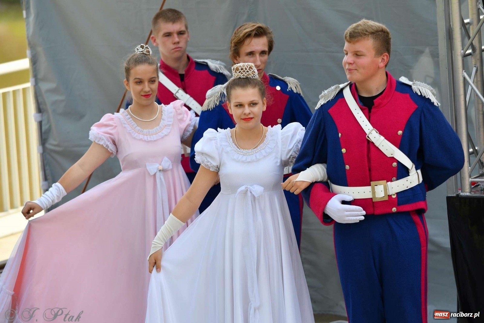 Zdjęcie w galerii na portalu naszraciborz.pl: Racibórz pożegnał na bulwarach lato [FOTO]  wiadomości z regionu