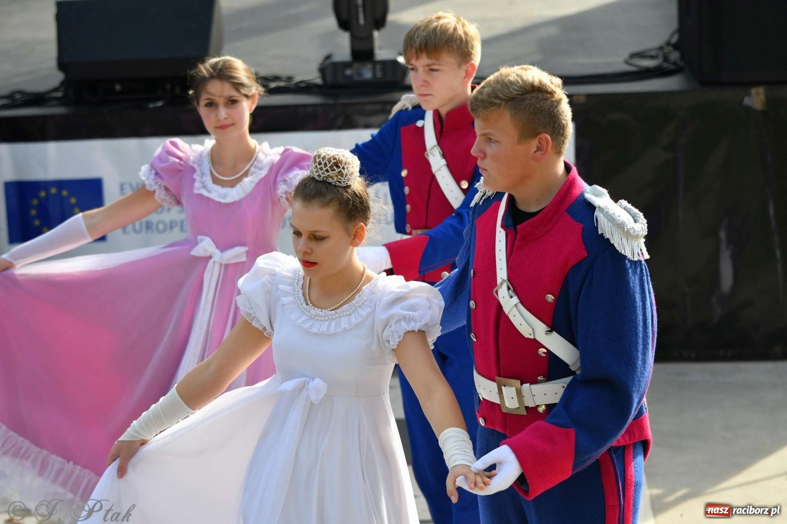 Zdjęcie w galerii na portalu naszraciborz.pl: Racibórz pożegnał na bulwarach lato [FOTO]  wiadomości z regionu