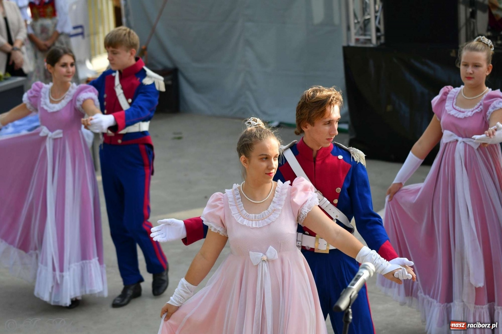 Zdjęcie w galerii na portalu naszraciborz.pl: Racibórz pożegnał na bulwarach lato [FOTO]  wiadomości z regionu