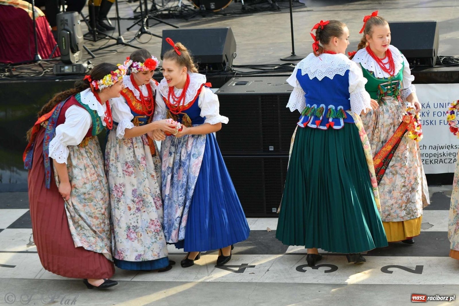 Zdjęcie w galerii na portalu naszraciborz.pl: Racibórz pożegnał na bulwarach lato [FOTO]  wiadomości z regionu