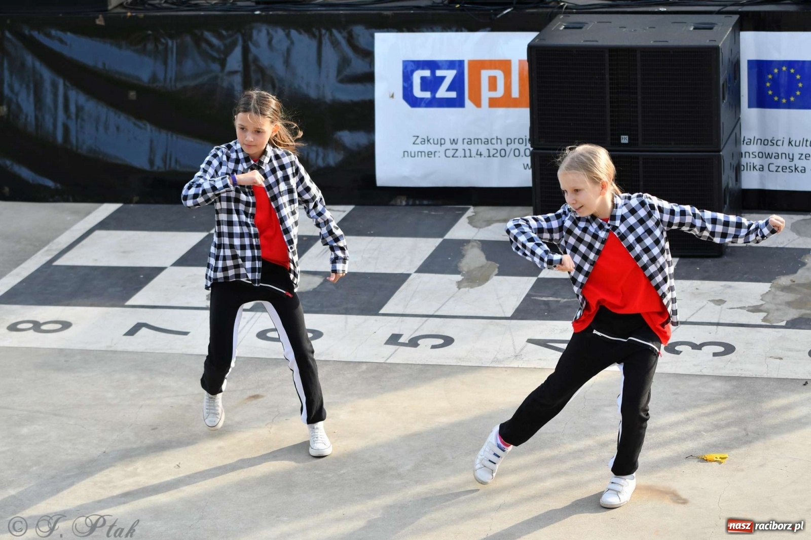 Zdjęcie w galerii na portalu naszraciborz.pl: Racibórz pożegnał na bulwarach lato [FOTO]  wiadomości z regionu