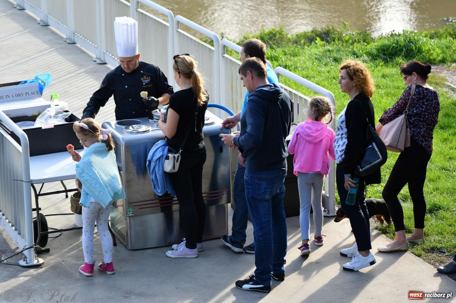 Zdjęcie w galerii na portalu naszraciborz.pl: Racibórz pożegnał na bulwarach lato [FOTO]  wiadomości z regionu