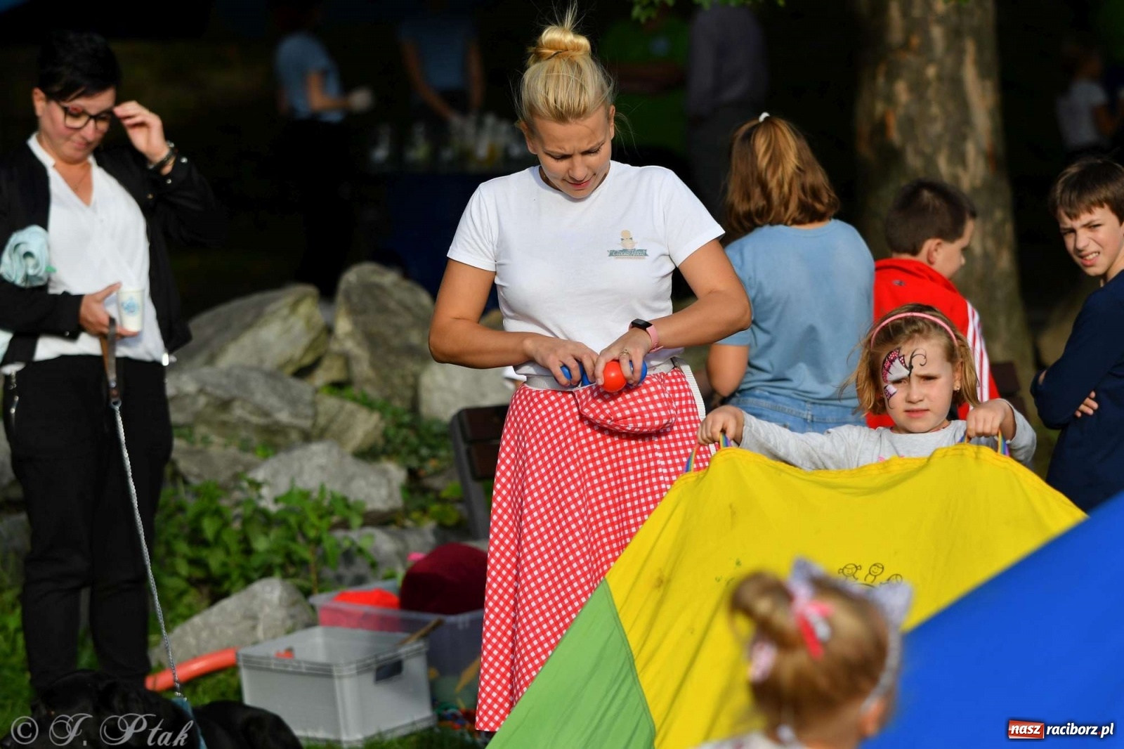 Zdjęcie w galerii na portalu naszraciborz.pl: Racibórz pożegnał na bulwarach lato [FOTO]  wiadomości z regionu