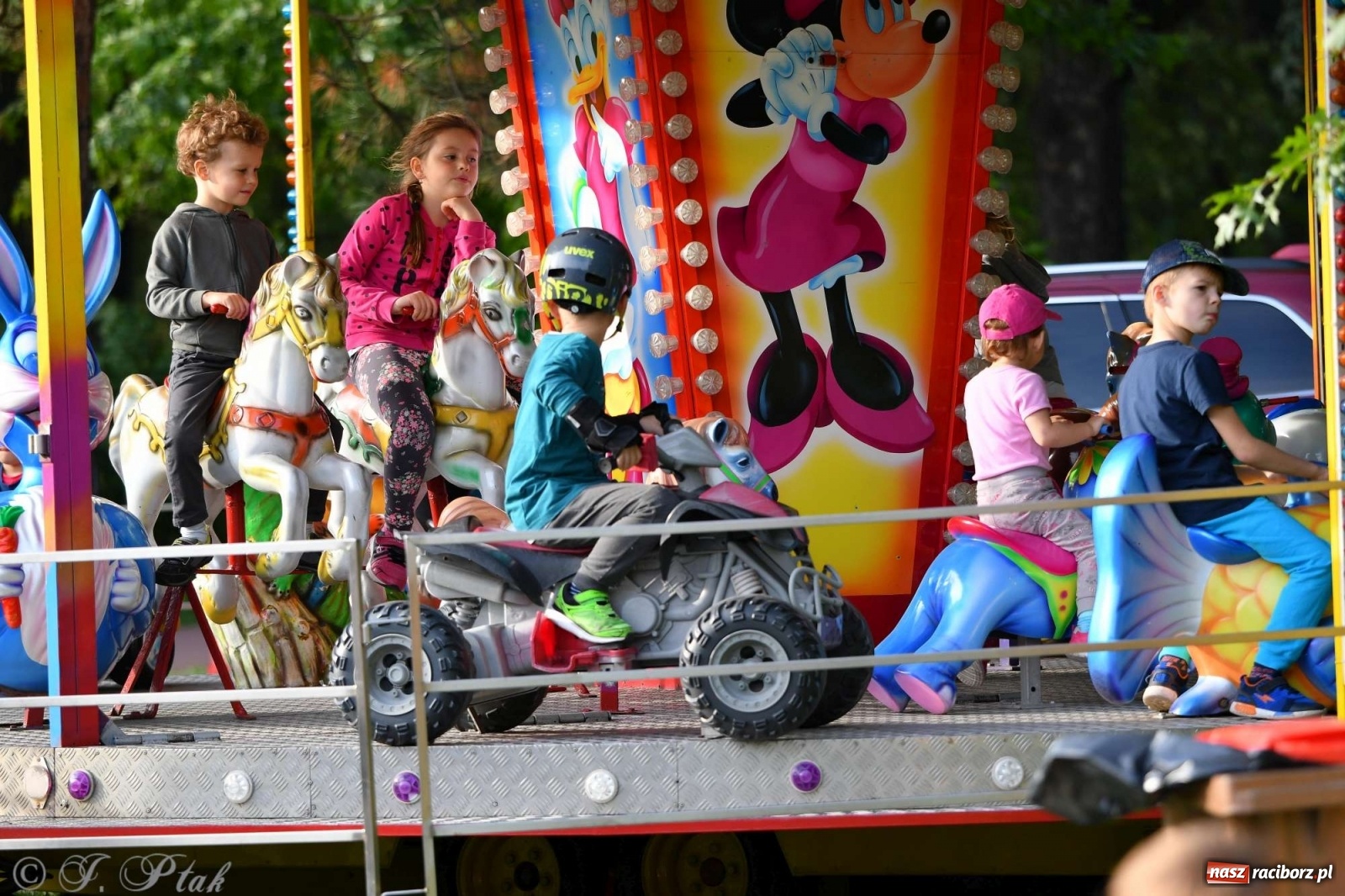 Zdjęcie w galerii na portalu naszraciborz.pl: Racibórz pożegnał na bulwarach lato [FOTO]  wiadomości z regionu
