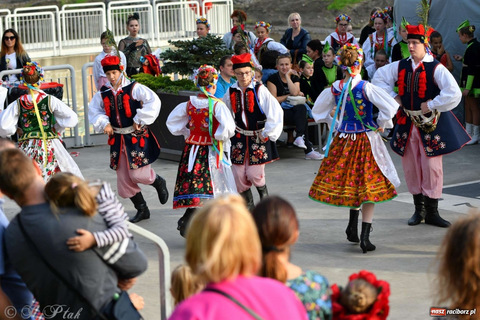 Zdjęcie w galerii na portalu naszraciborz.pl: Racibórz pożegnał na bulwarach lato [FOTO]  wiadomości z regionu