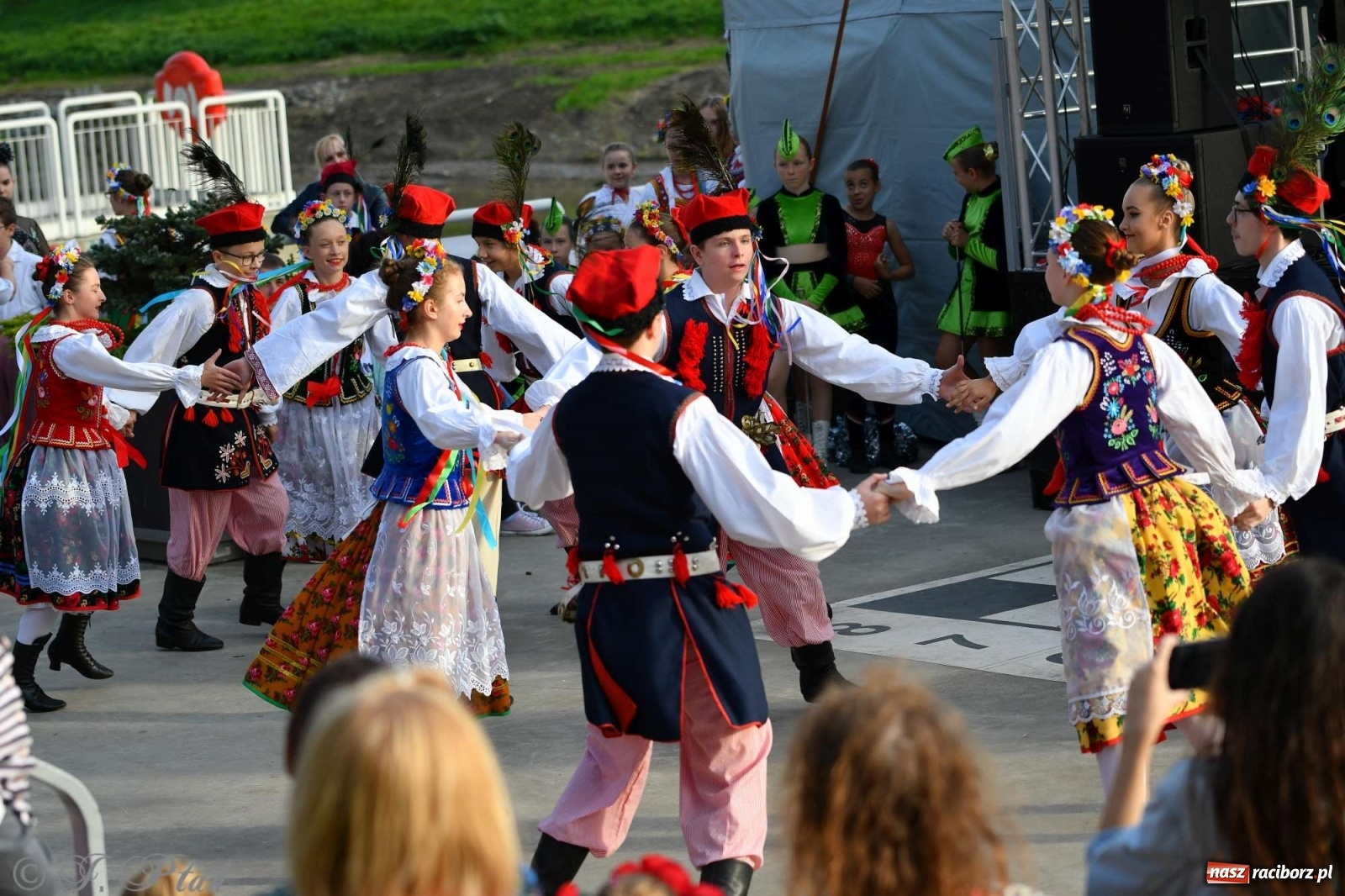 Zdjęcie w galerii na portalu naszraciborz.pl: Racibórz pożegnał na bulwarach lato [FOTO]  wiadomości z regionu