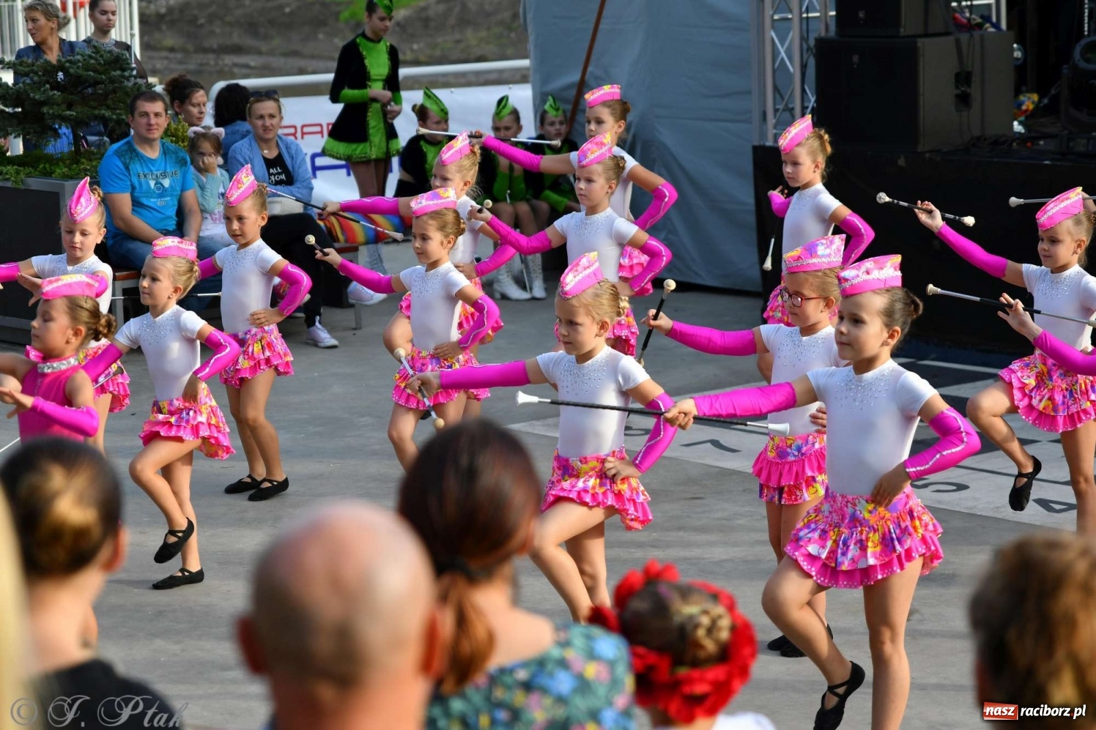 Zdjęcie w galerii na portalu naszraciborz.pl: Racibórz pożegnał na bulwarach lato [FOTO]  wiadomości z regionu