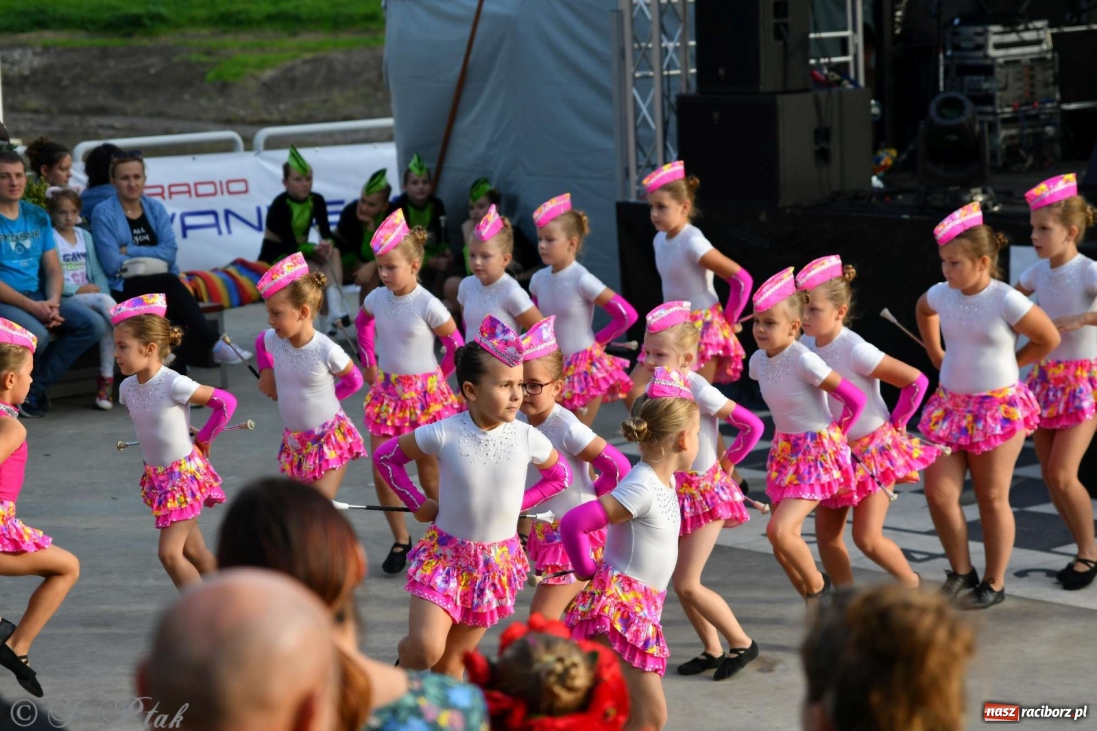 Zdjęcie w galerii na portalu naszraciborz.pl: Racibórz pożegnał na bulwarach lato [FOTO]  wiadomości z regionu