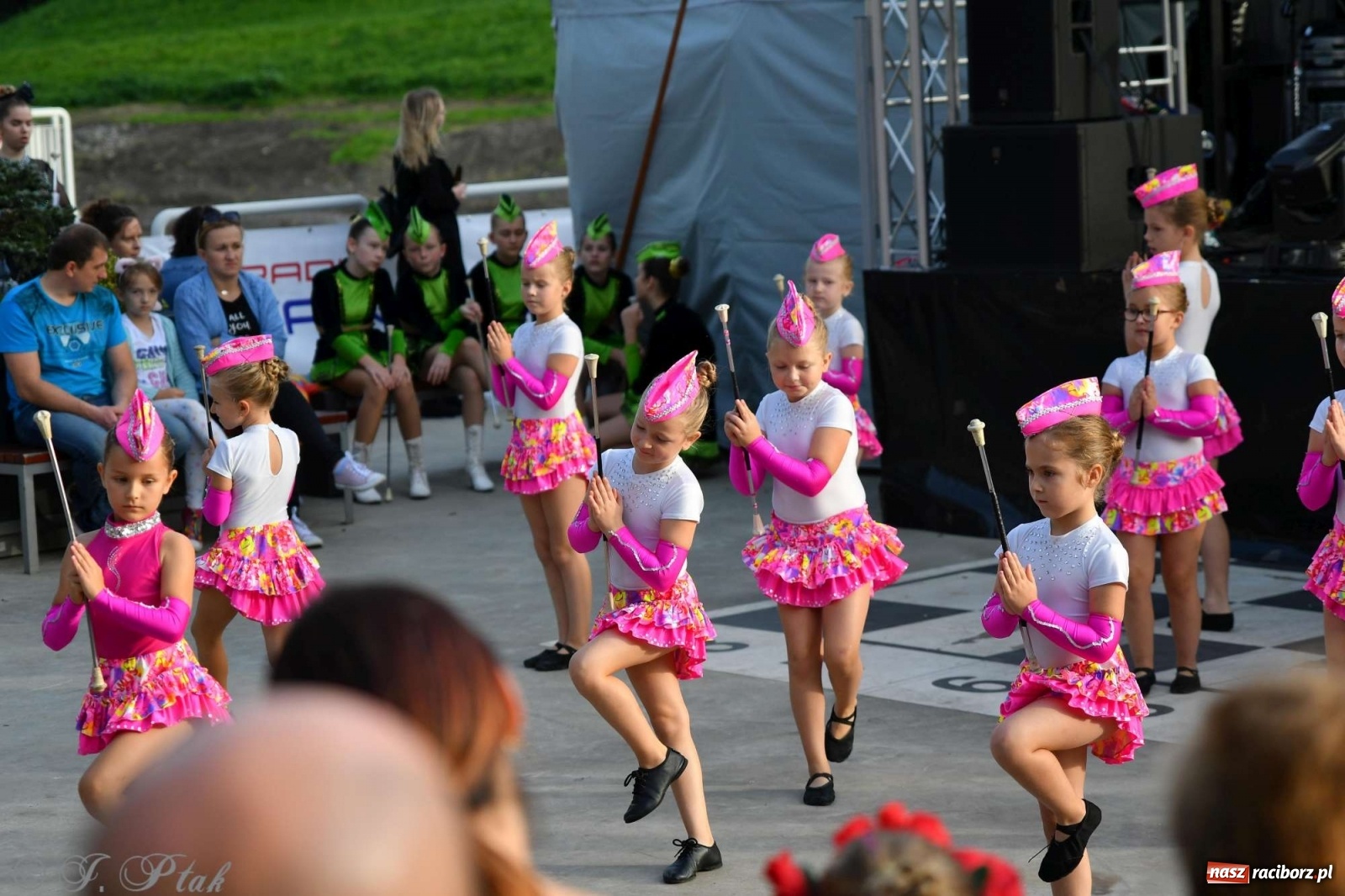 Zdjęcie w galerii na portalu naszraciborz.pl: Racibórz pożegnał na bulwarach lato [FOTO]  wiadomości z regionu