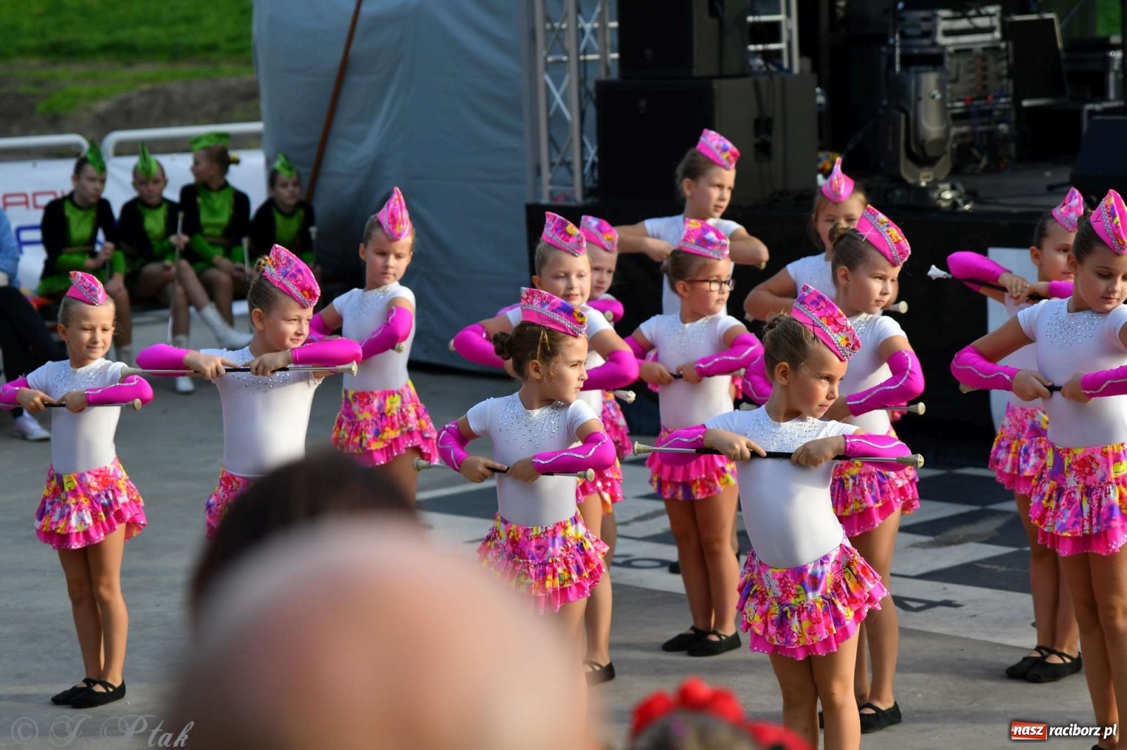 Zdjęcie w galerii na portalu naszraciborz.pl: Racibórz pożegnał na bulwarach lato [FOTO]  wiadomości z regionu