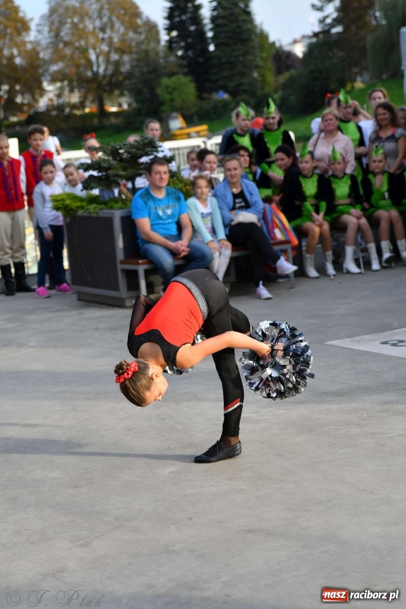 Zdjęcie w galerii na portalu naszraciborz.pl: Racibórz pożegnał na bulwarach lato [FOTO]  wiadomości z regionu