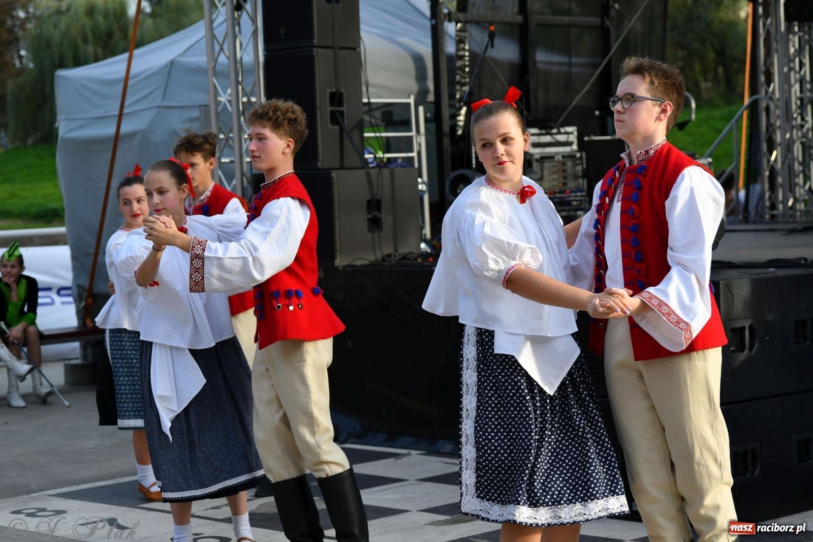 Zdjęcie w galerii na portalu naszraciborz.pl: Racibórz pożegnał na bulwarach lato [FOTO]  wiadomości z regionu