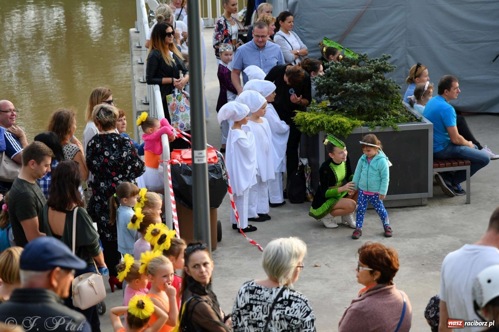 Zdjęcie w galerii na portalu naszraciborz.pl: Racibórz pożegnał na bulwarach lato [FOTO]  wiadomości z regionu