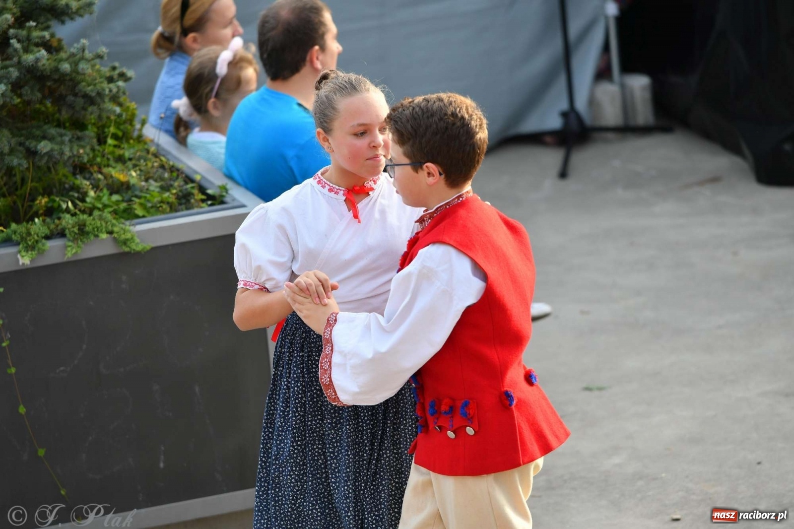 Zdjęcie w galerii na portalu naszraciborz.pl: Racibórz pożegnał na bulwarach lato [FOTO]  wiadomości z regionu