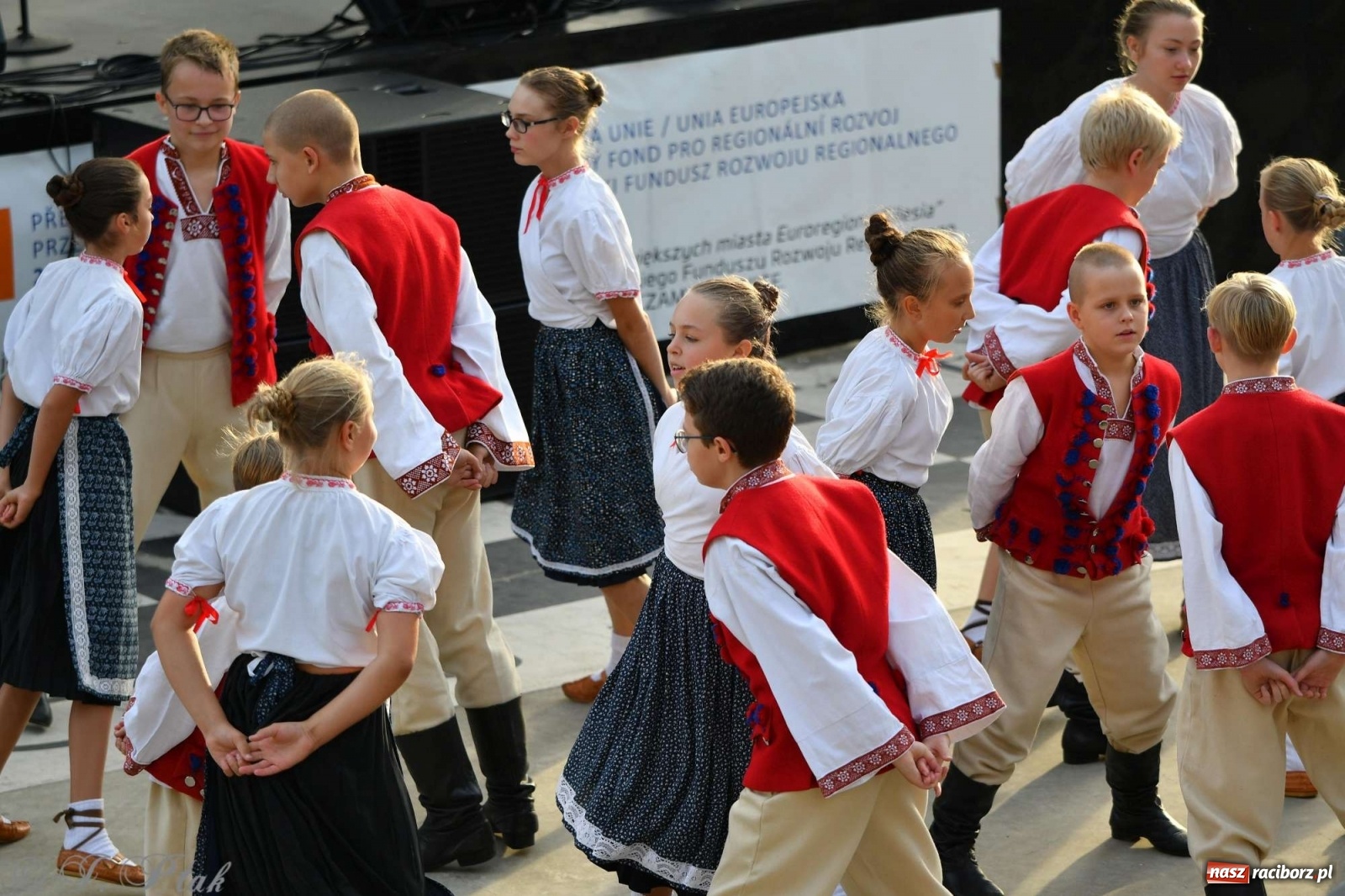 Zdjęcie w galerii na portalu naszraciborz.pl: Racibórz pożegnał na bulwarach lato [FOTO]  wiadomości z regionu
