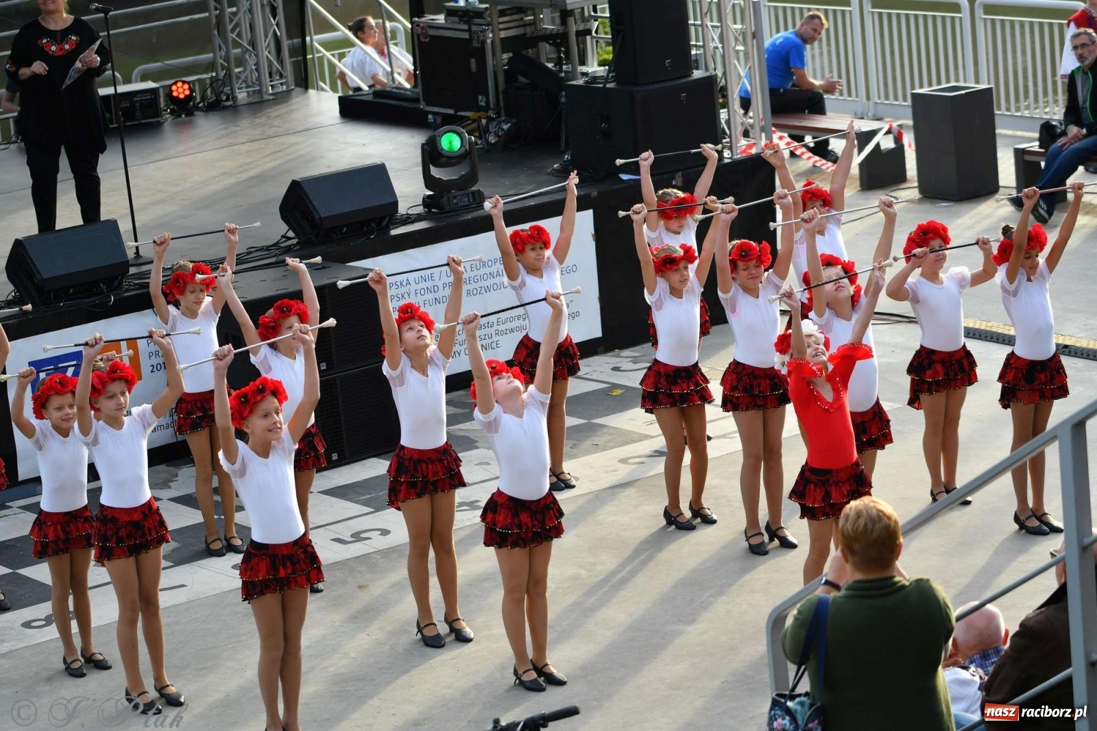 Zdjęcie w galerii na portalu naszraciborz.pl: Racibórz pożegnał na bulwarach lato [FOTO]  wiadomości z regionu