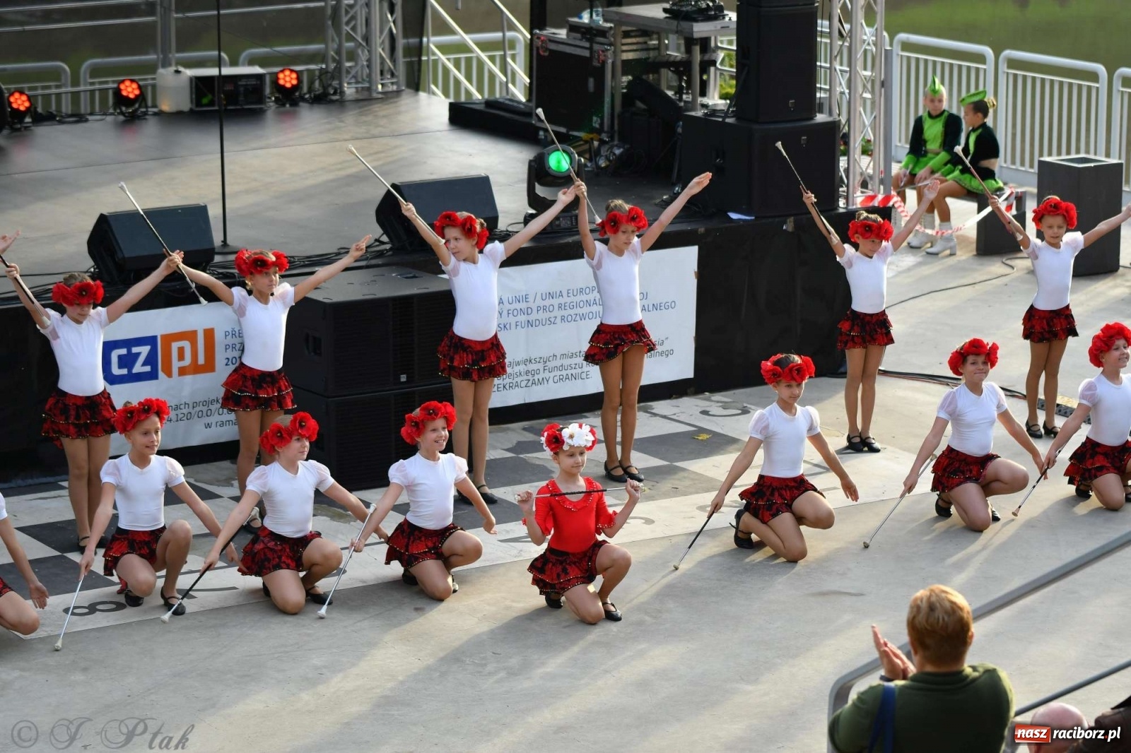 Zdjęcie w galerii na portalu naszraciborz.pl: Racibórz pożegnał na bulwarach lato [FOTO]  wiadomości z regionu