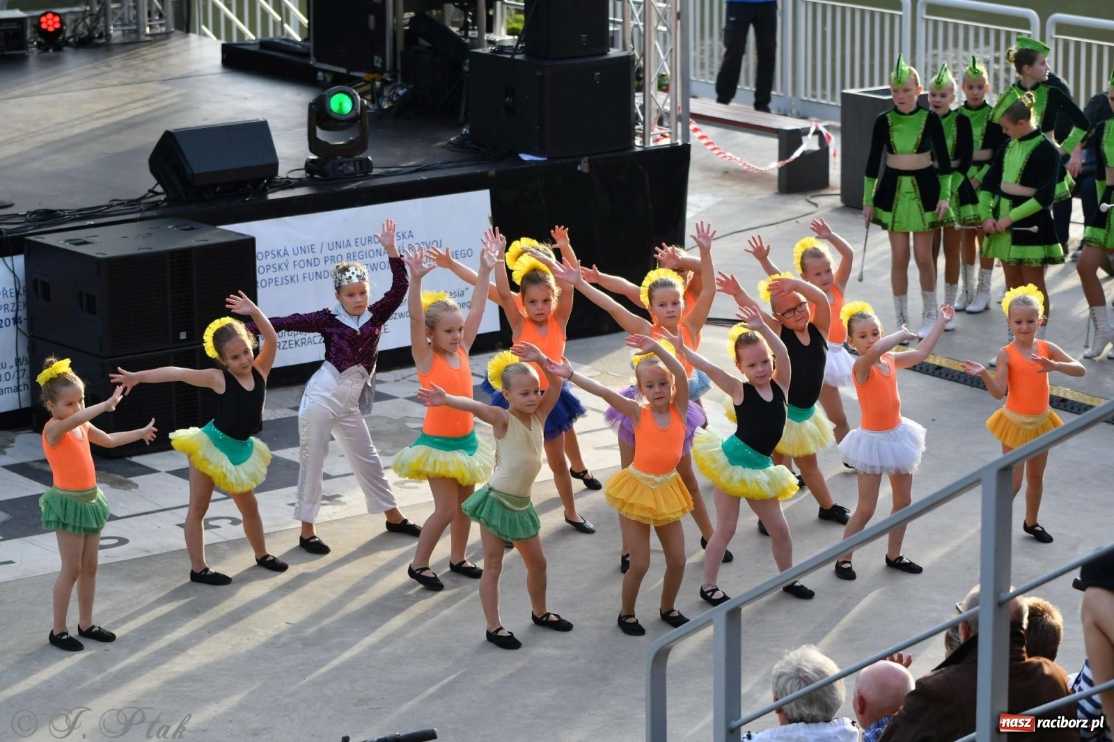 Zdjęcie w galerii na portalu naszraciborz.pl: Racibórz pożegnał na bulwarach lato [FOTO]  wiadomości z regionu