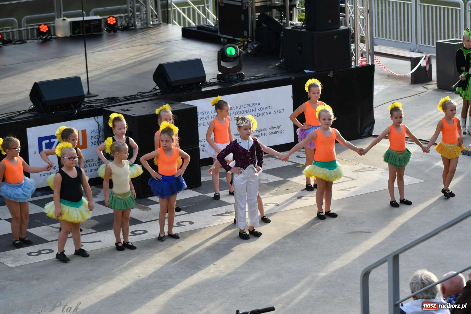 Zdjęcie w galerii na portalu naszraciborz.pl: Racibórz pożegnał na bulwarach lato [FOTO]  wiadomości z regionu