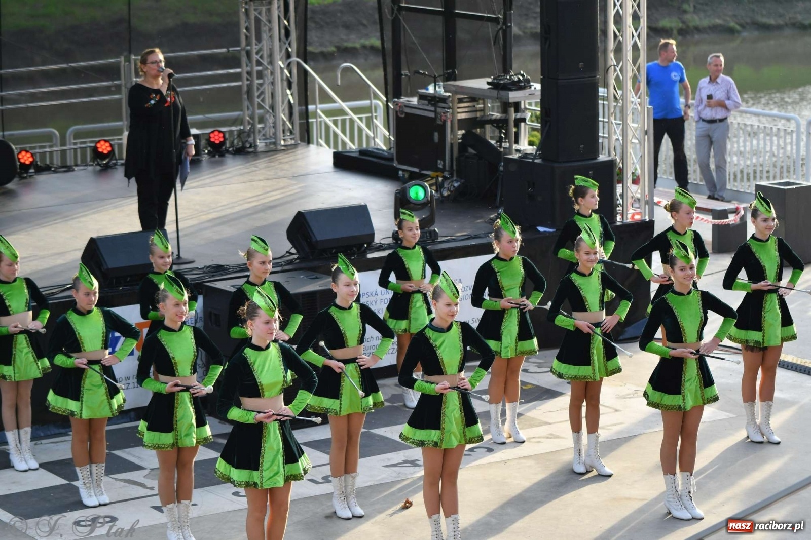 Zdjęcie w galerii na portalu naszraciborz.pl: Racibórz pożegnał na bulwarach lato [FOTO]  wiadomości z regionu