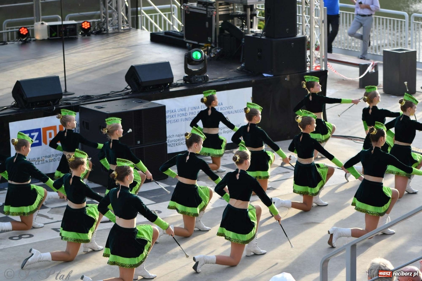 Zdjęcie w galerii na portalu naszraciborz.pl: Racibórz pożegnał na bulwarach lato [FOTO]  wiadomości z regionu