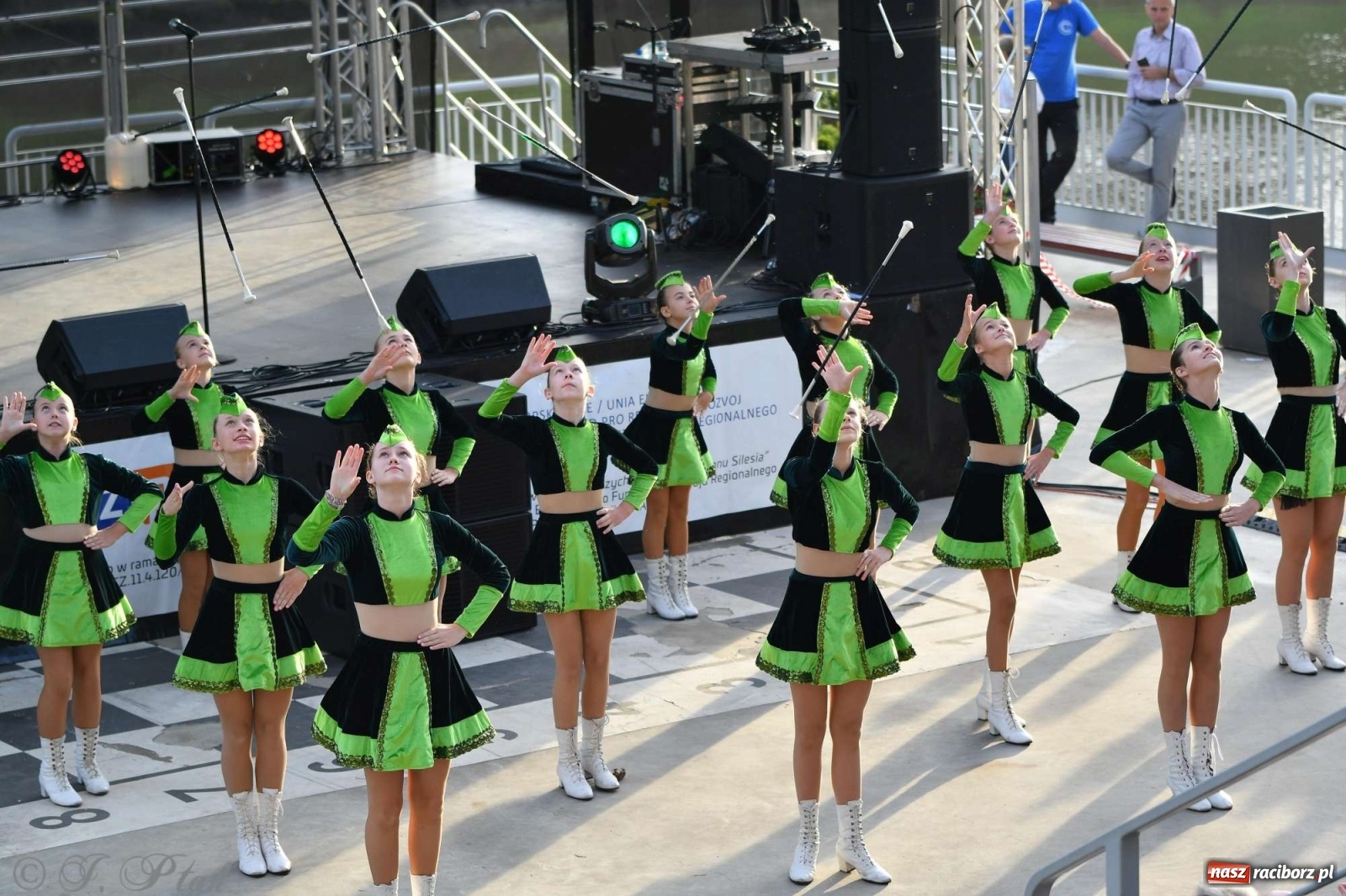 Zdjęcie w galerii na portalu naszraciborz.pl: Racibórz pożegnał na bulwarach lato [FOTO]  wiadomości z regionu
