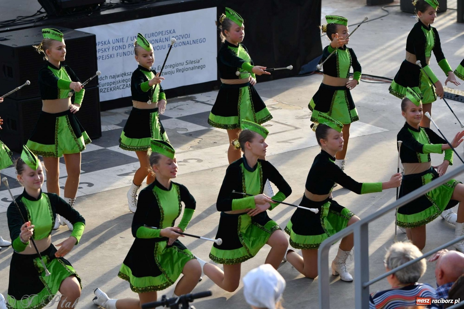 Zdjęcie w galerii na portalu naszraciborz.pl: Racibórz pożegnał na bulwarach lato [FOTO]  wiadomości z regionu