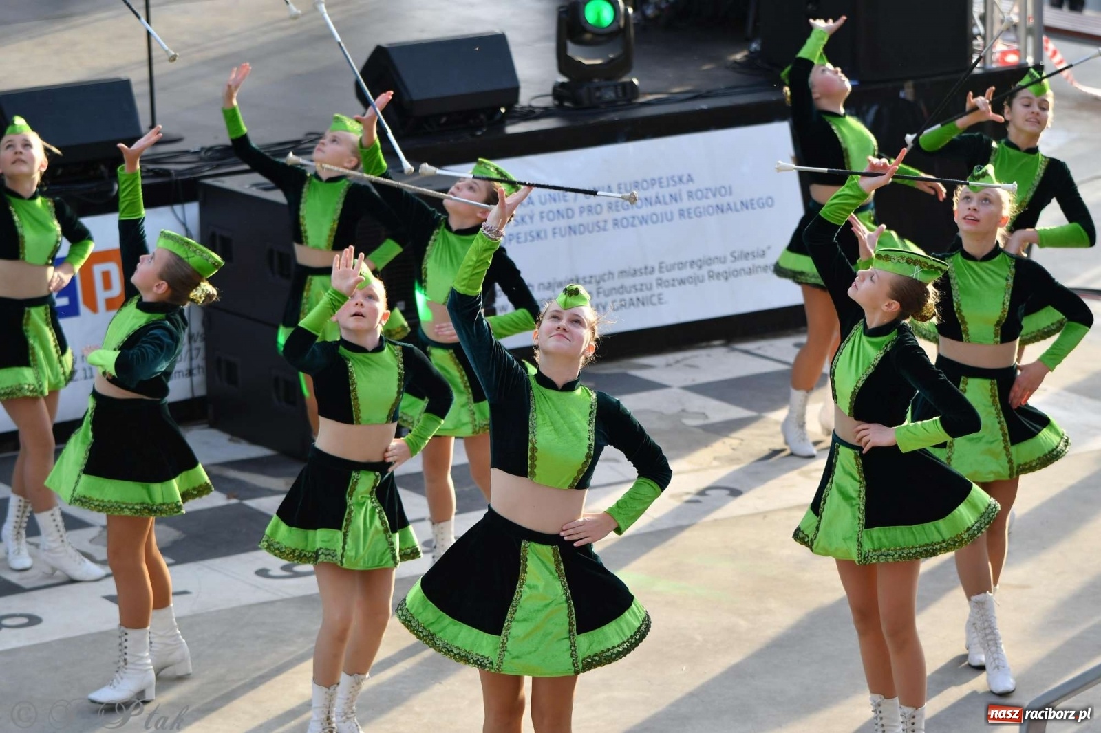 Zdjęcie w galerii na portalu naszraciborz.pl: Racibórz pożegnał na bulwarach lato [FOTO]  wiadomości z regionu