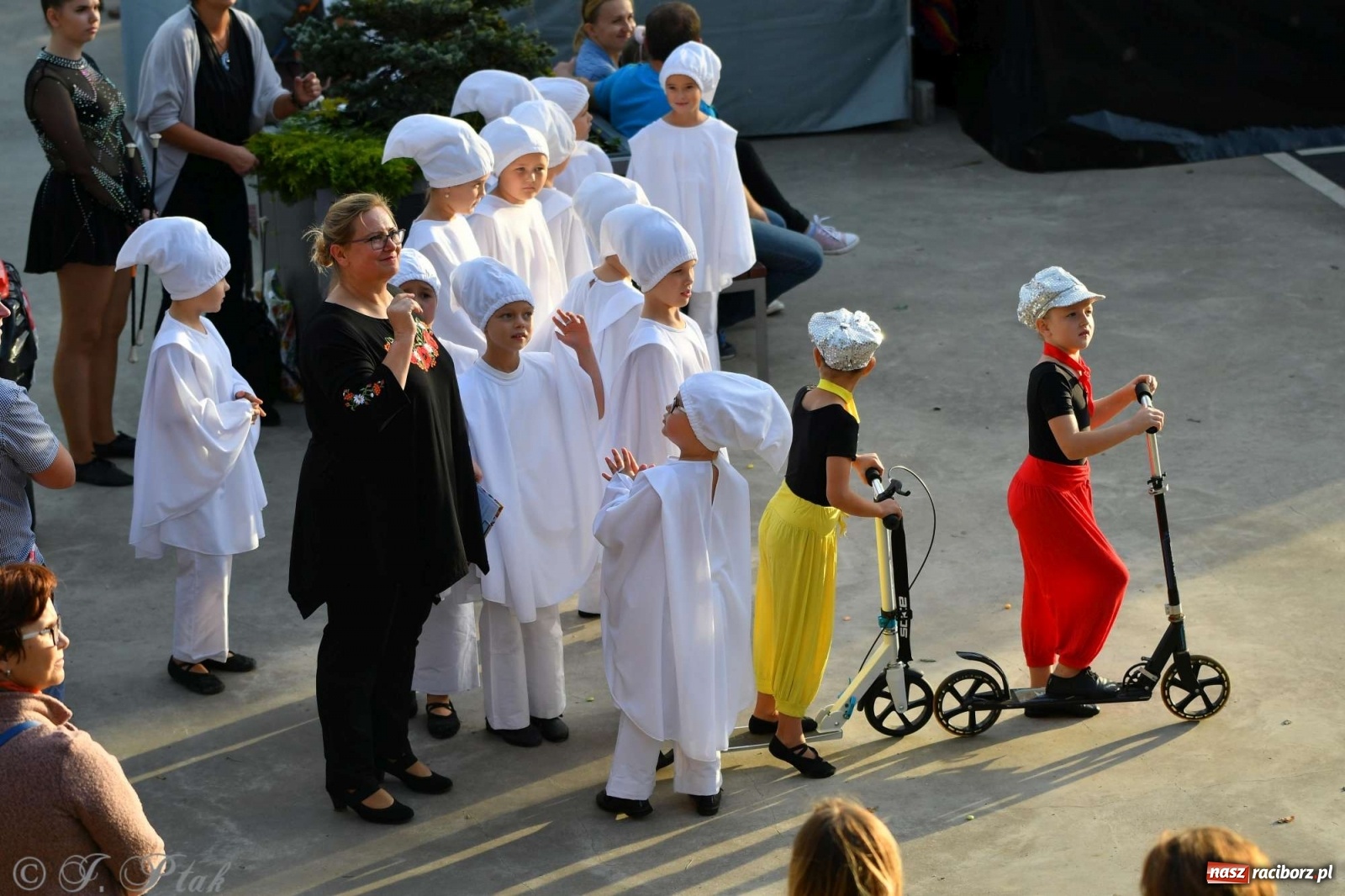 Zdjęcie w galerii na portalu naszraciborz.pl: Racibórz pożegnał na bulwarach lato [FOTO]  wiadomości z regionu